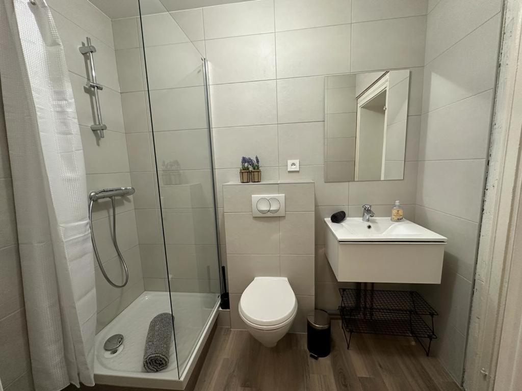 Appartement Le Petit Cafe - Centre Ville, Parking Gratuit *